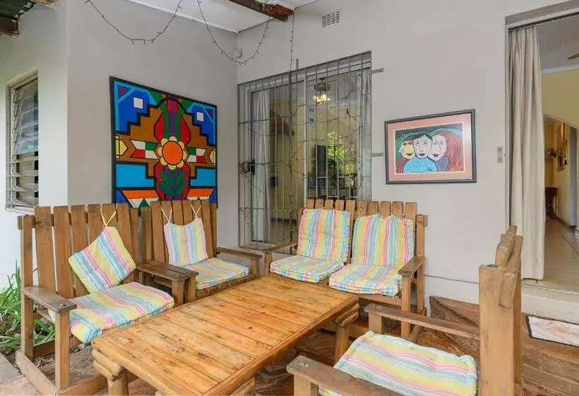 Majatalo Hlulala Guest House