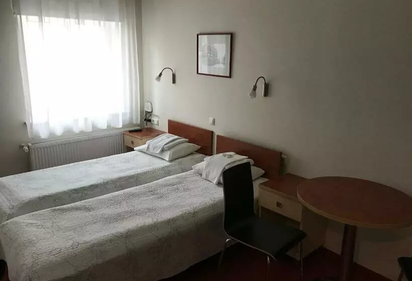 پانسیون Hommiku Guesthouse