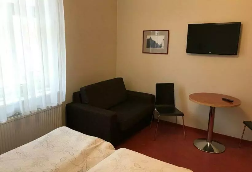 پانسیون Hommiku Guesthouse