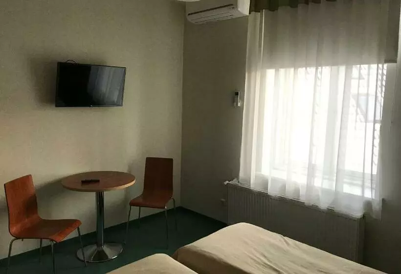 پانسیون Hommiku Guesthouse