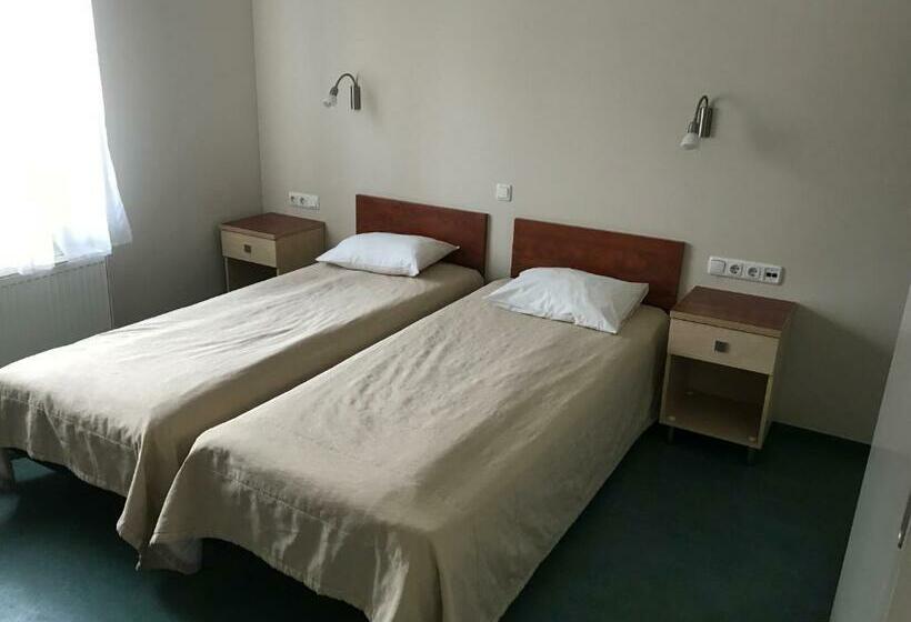 پانسیون Hommiku Guesthouse