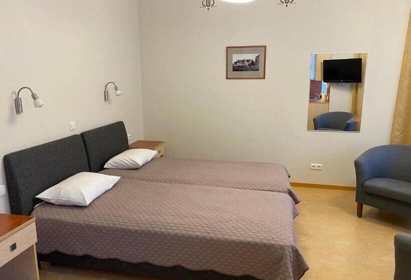 پانسیون Hommiku Guesthouse