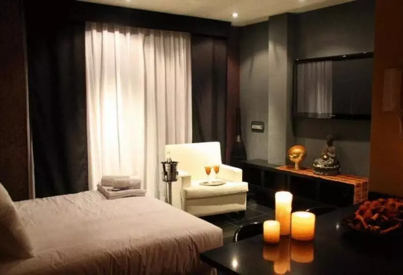 پانسیون Hostal Boutique Suites Betancourt