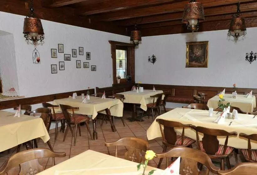 Majatalo Landgasthof Drei Rosen