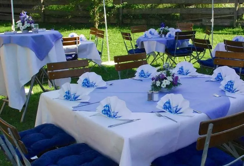 Majatalo Landgasthof Drei Rosen