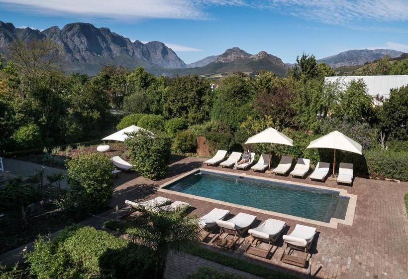 بنسيون Plumwood Boutique Hotel By The Living Journey Collection