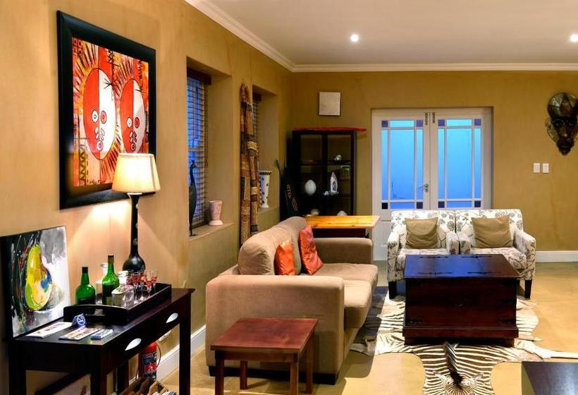 بنسيون Plumwood Boutique Hotel By The Living Journey Collection