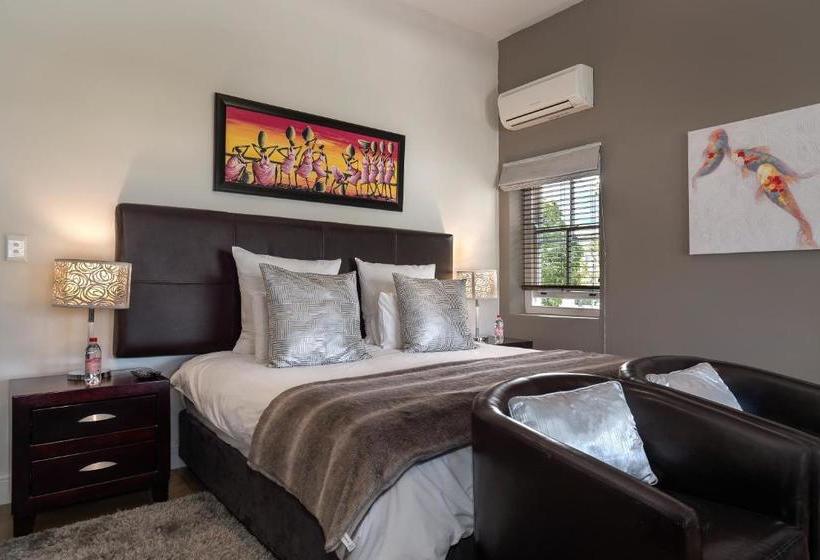 بنسيون Plumwood Boutique Hotel By The Living Journey Collection