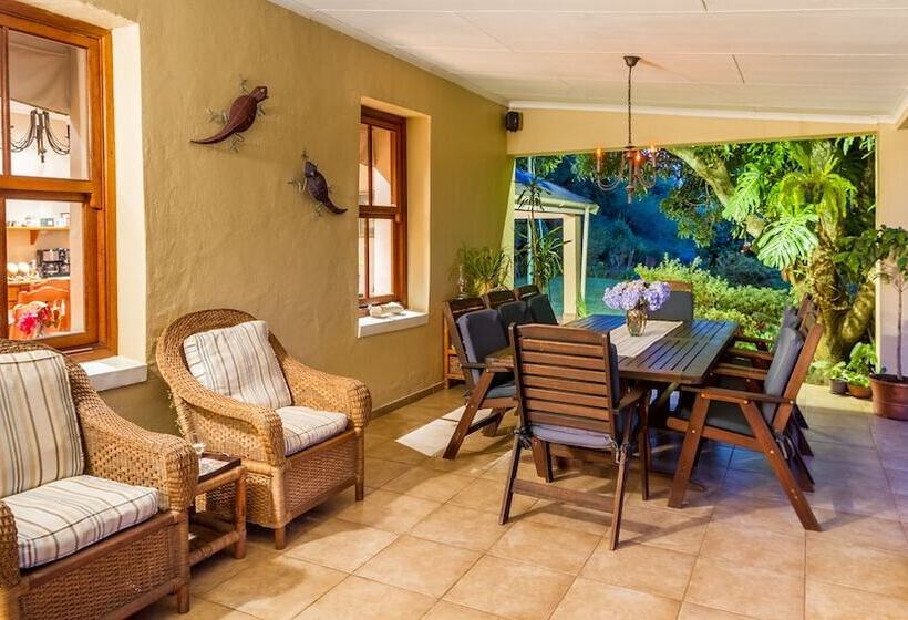 ペンション Porcupine Ridge Guest House