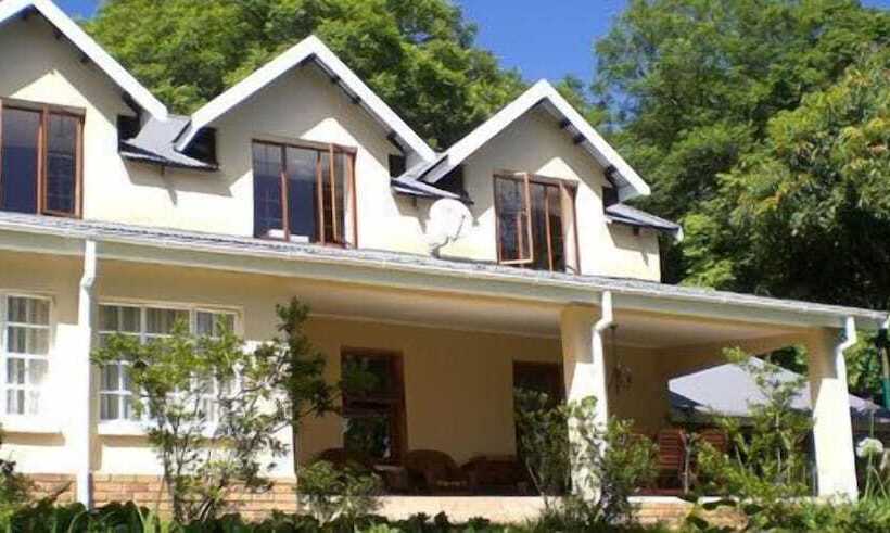 ペンション Porcupine Ridge Guest House