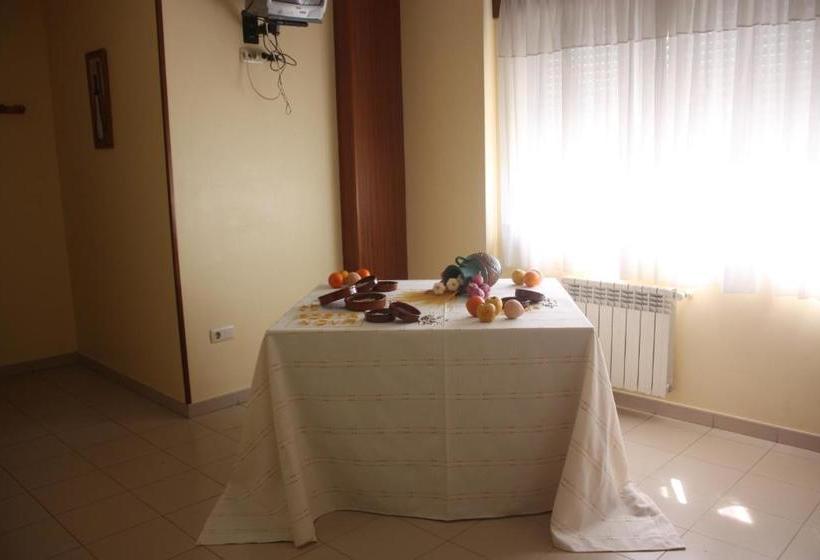 Pensão Residencia Porta Nova