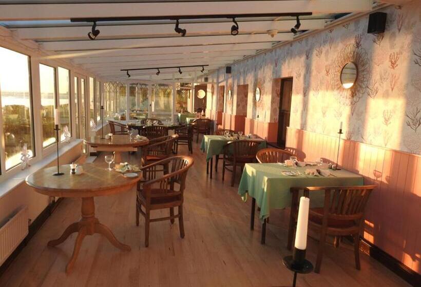 פנסיון The Bay Horse Hotel And Restaurant