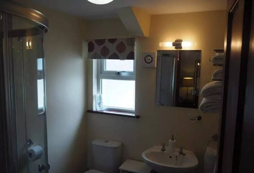 ペンション The Smugglers