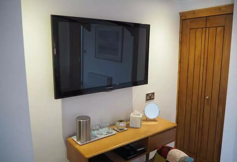 ペンション The Smugglers