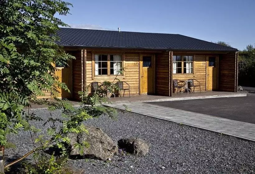 پانسیون Vogafjós Farm Resort