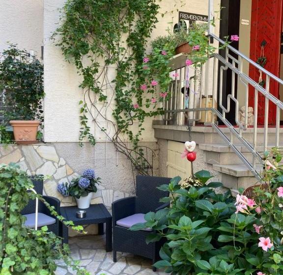 Pension Adler Untertürkheim