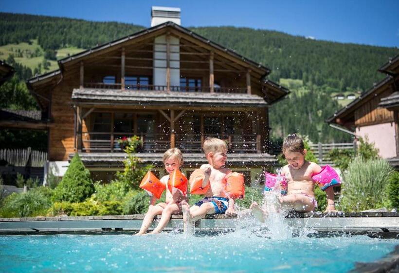 Post Alpina Family Mountain Chalets
