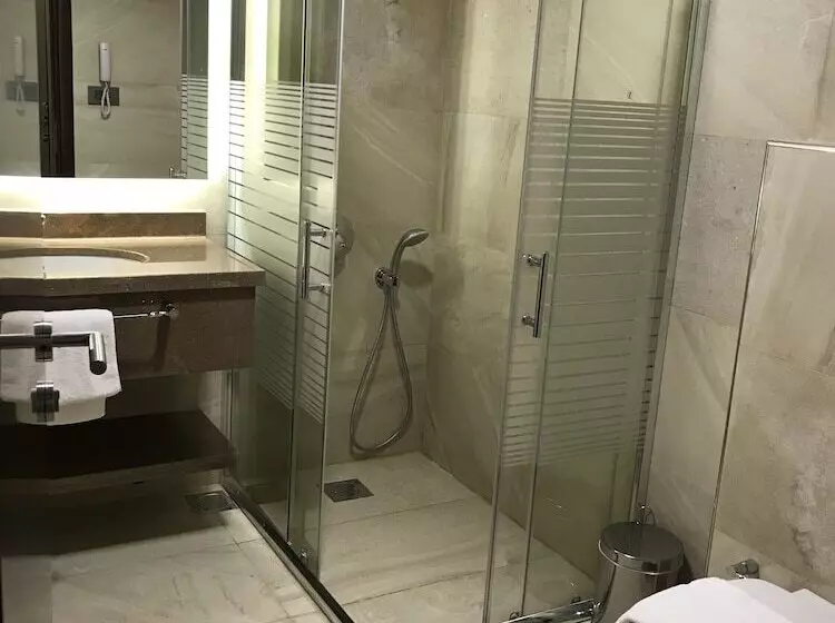 Seaview Hotel By Hansa