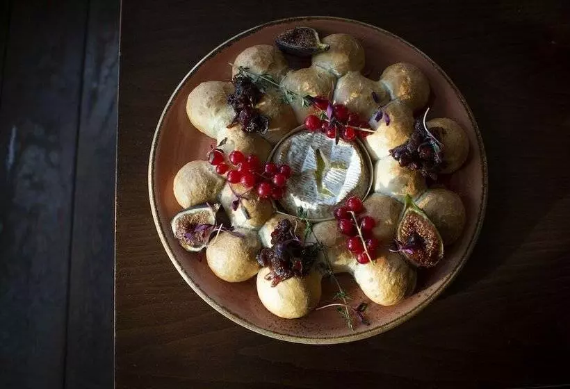 Retkeilymaja The Lion