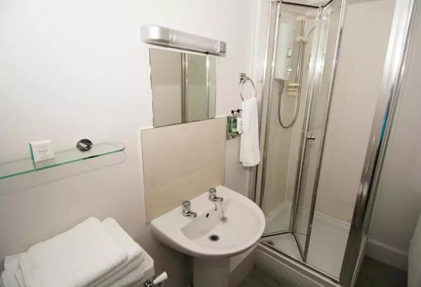 ユースホステル Tullie Inn