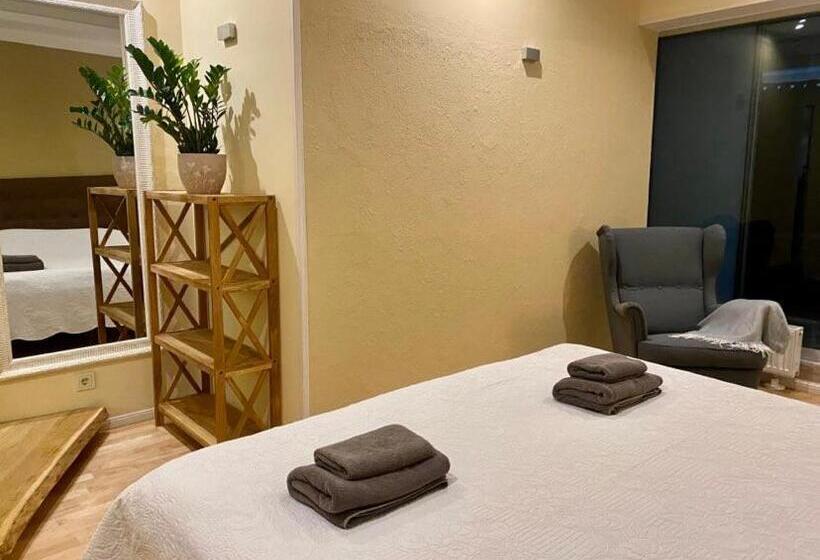 هاستل Veeriku Villa