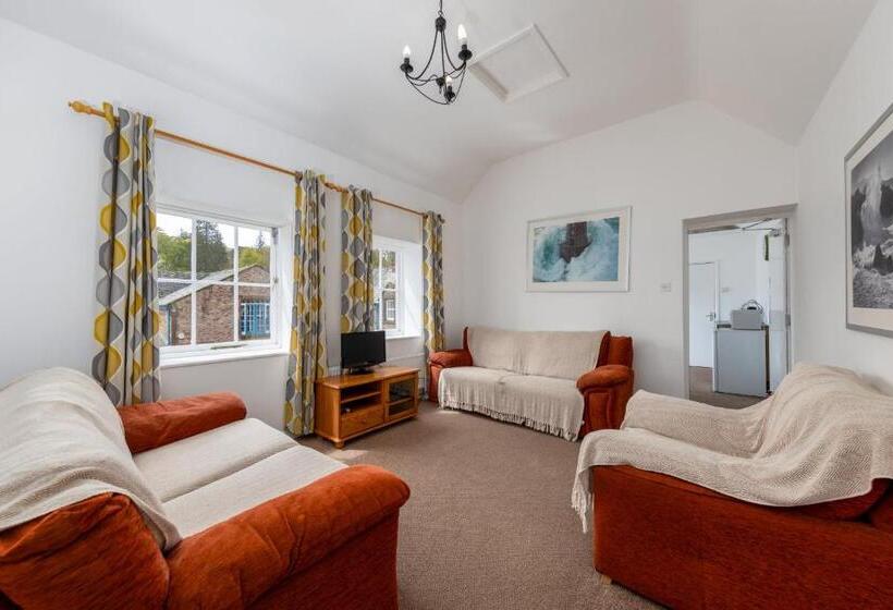 ベッドアンドブレックファースト Muncaster Castle Coachman's Quarters