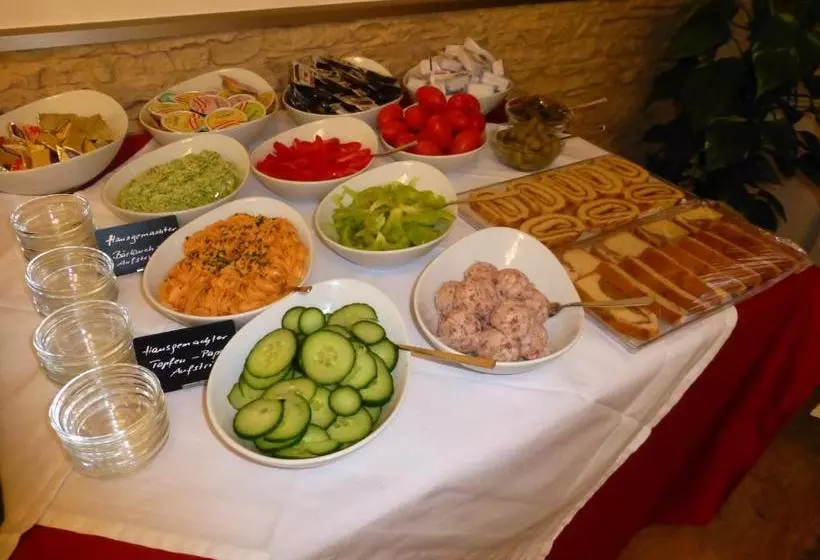 Restaurant   Café   Pension Hassler