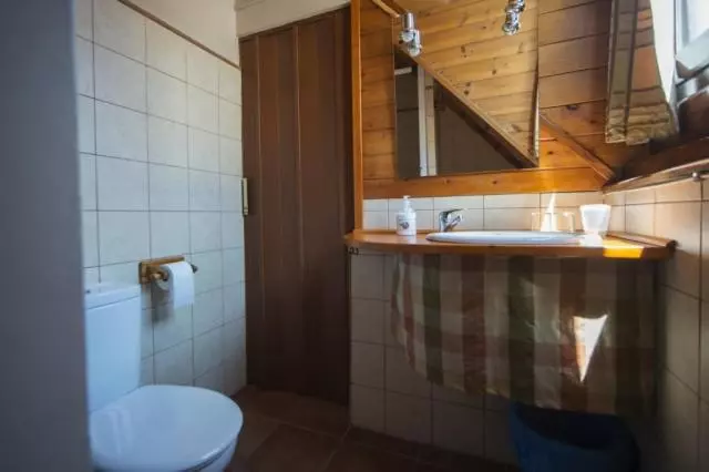 Majatalo Fonda Eth Petit   Sólo Adultos,niños A Partir De 12 Años