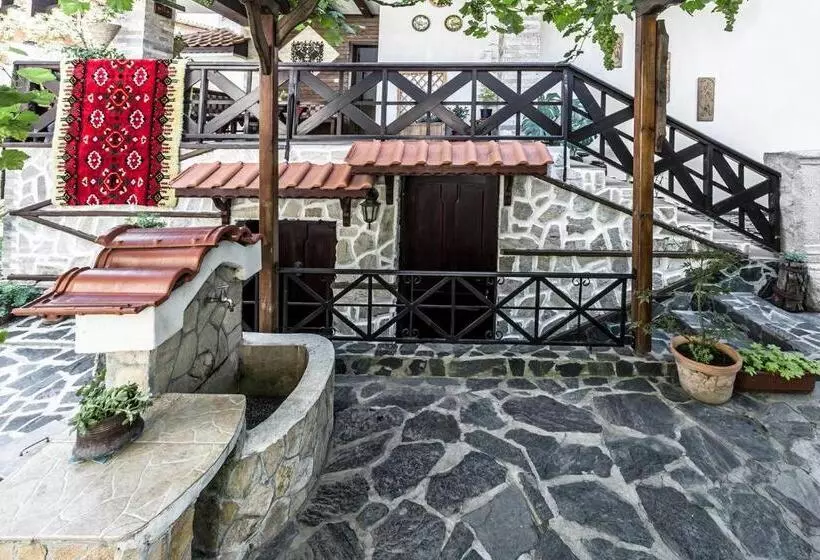 ペンション Keremidchieva Kushta Guest House