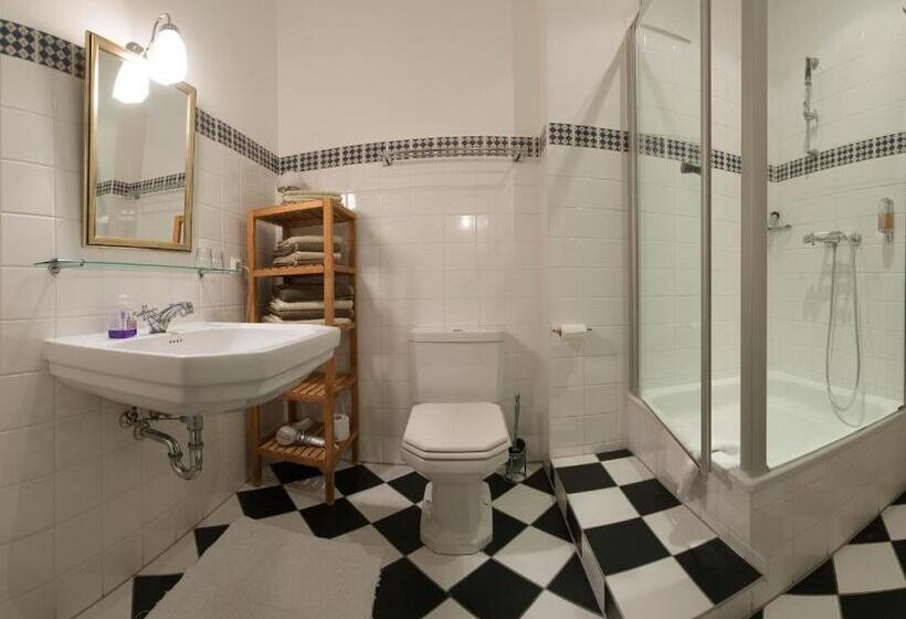 پانسیون Kunsthaus