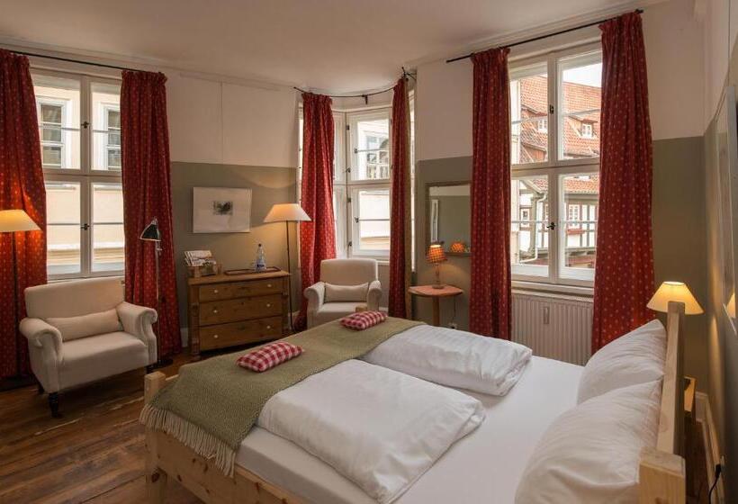 پانسیون Kunsthaus