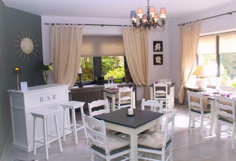 פנסיון Les Alisiers