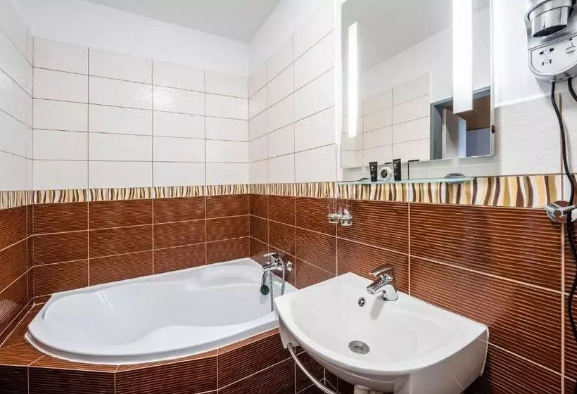 Majatalo Penzion A Restaurant Barbora