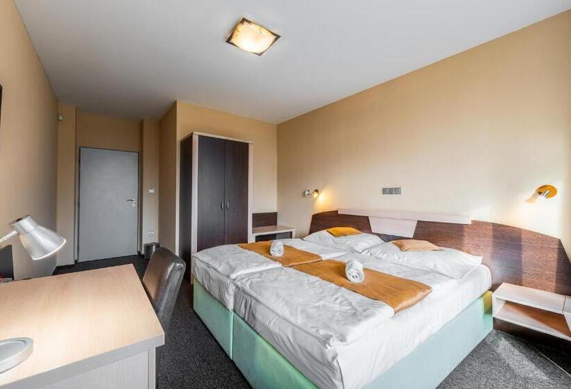 פנסיון Penzion A Restaurant Barbora