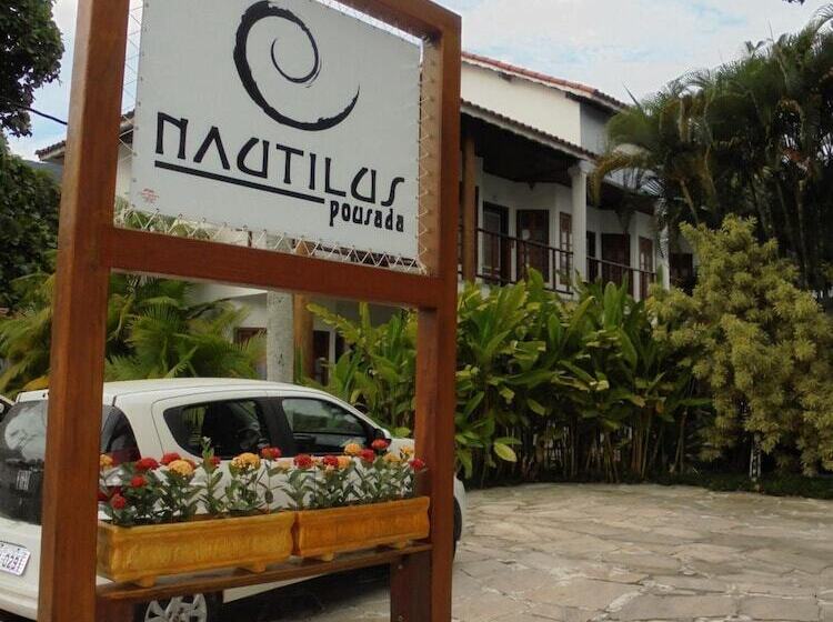 پانسیون Pousada Náutilus