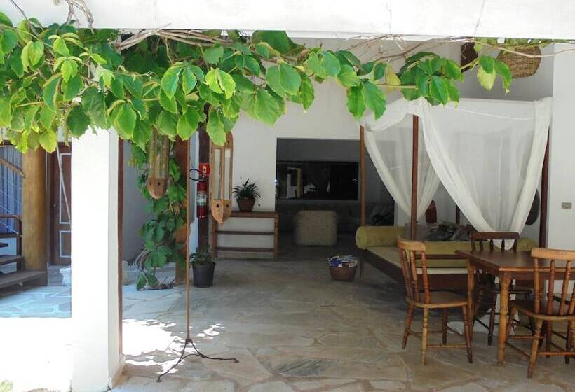 پانسیون Pousada Náutilus