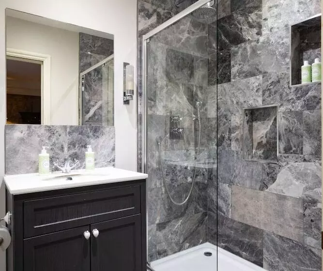 Majatalo The Bull And Swan