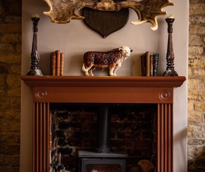 Пансион The Bull And Swan