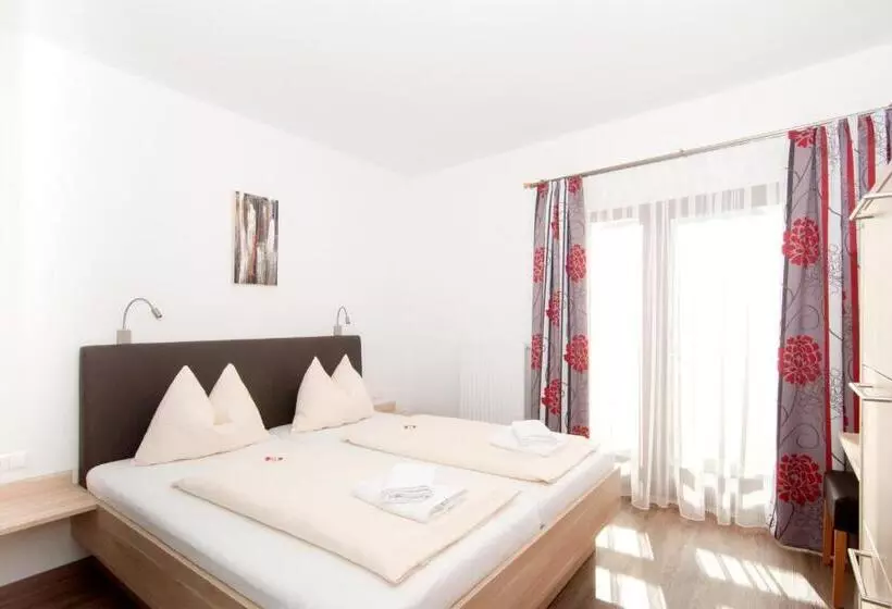 Restaurant   Café   Pension Hassler