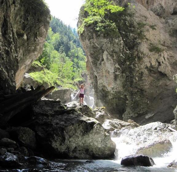 Restaurant   Café   Pension Hassler