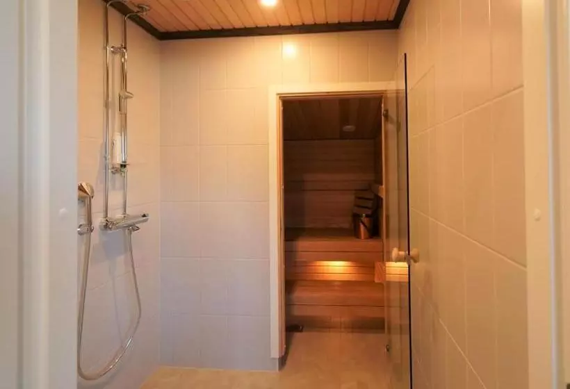 Rukariutta Apartments
