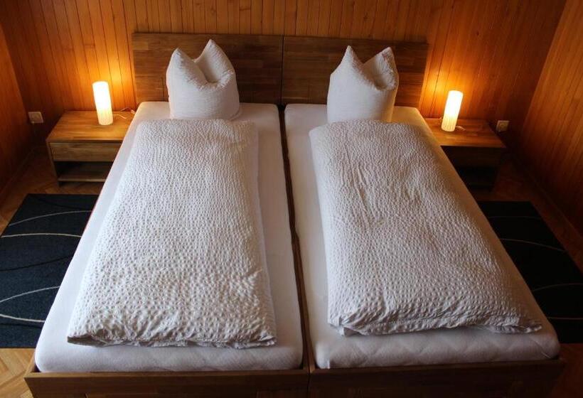 Hostel Landgasthof Grossteil