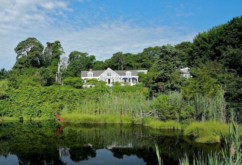 Bed and Breakfast A Little Inn On Pleasant Bay