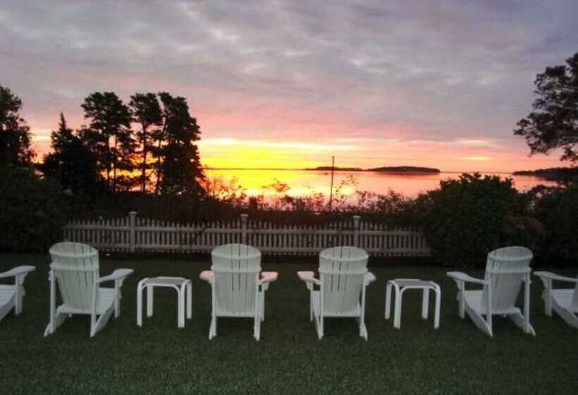 Bed and Breakfast A Little Inn On Pleasant Bay