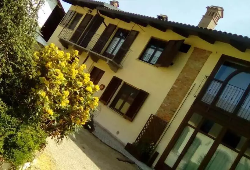 Aamiaismajoitus (B&B) Al Calar Della Sera