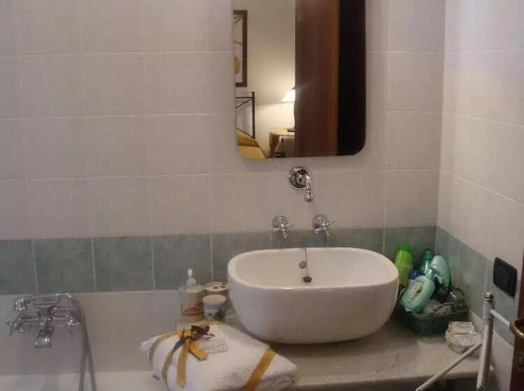 Aamiaismajoitus (B&B) Al Calar Della Sera