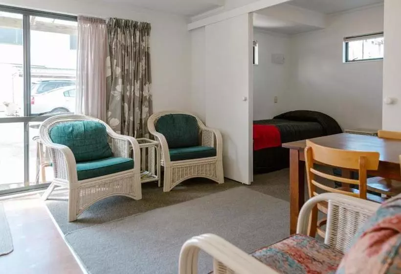 Blue Marlin Apartments