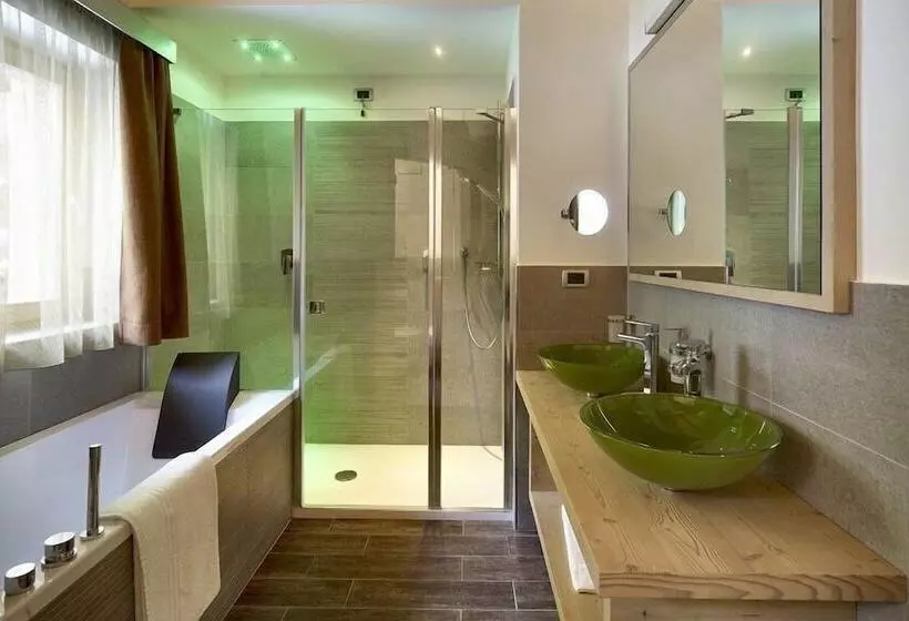 Color Home Suite Apartments