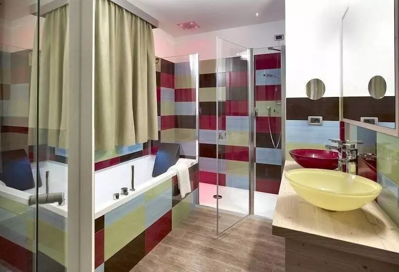 Color Home Suite Apartments