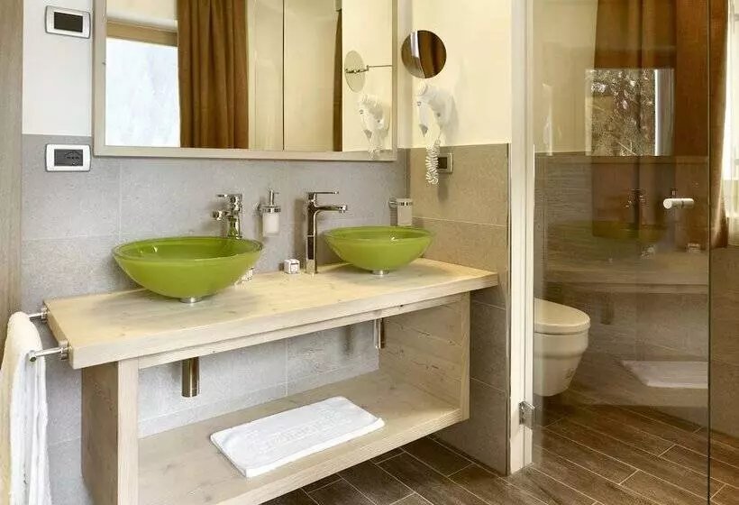 Color Home Suite Apartments